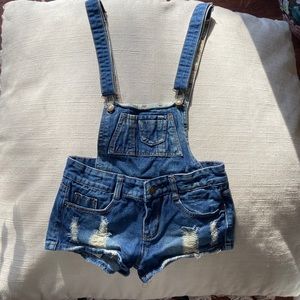 🟨 denim overalls